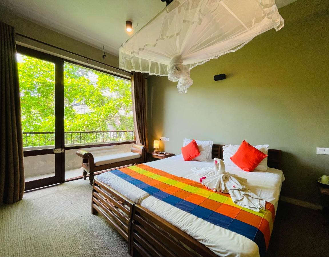 Ayur Ayur Resort & Ayurveda Retreat ネゴンボ エクステリア 写真